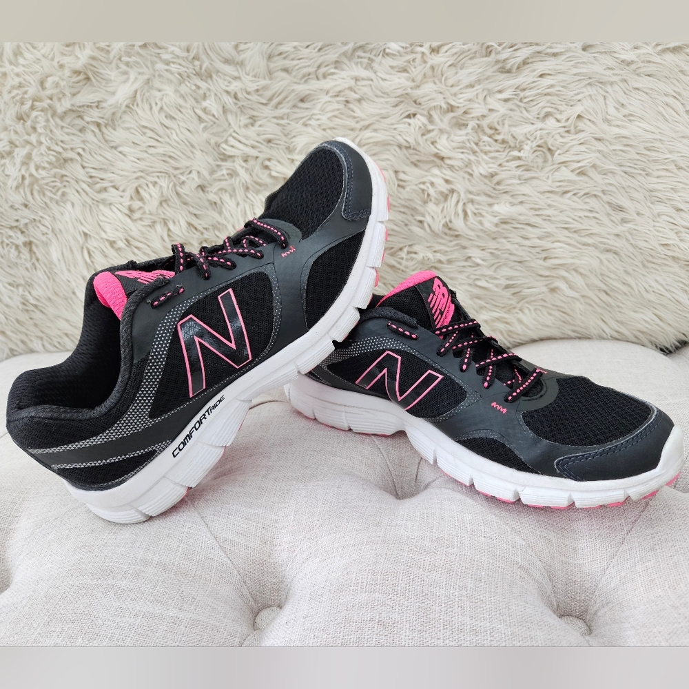 New Balance-Women's 543 Comfort Ride Running Shoes Sz 9B WE543BB1 Black & Pink